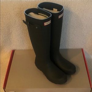 NEW Hunter Army Green Original Tall Rain Boots 8